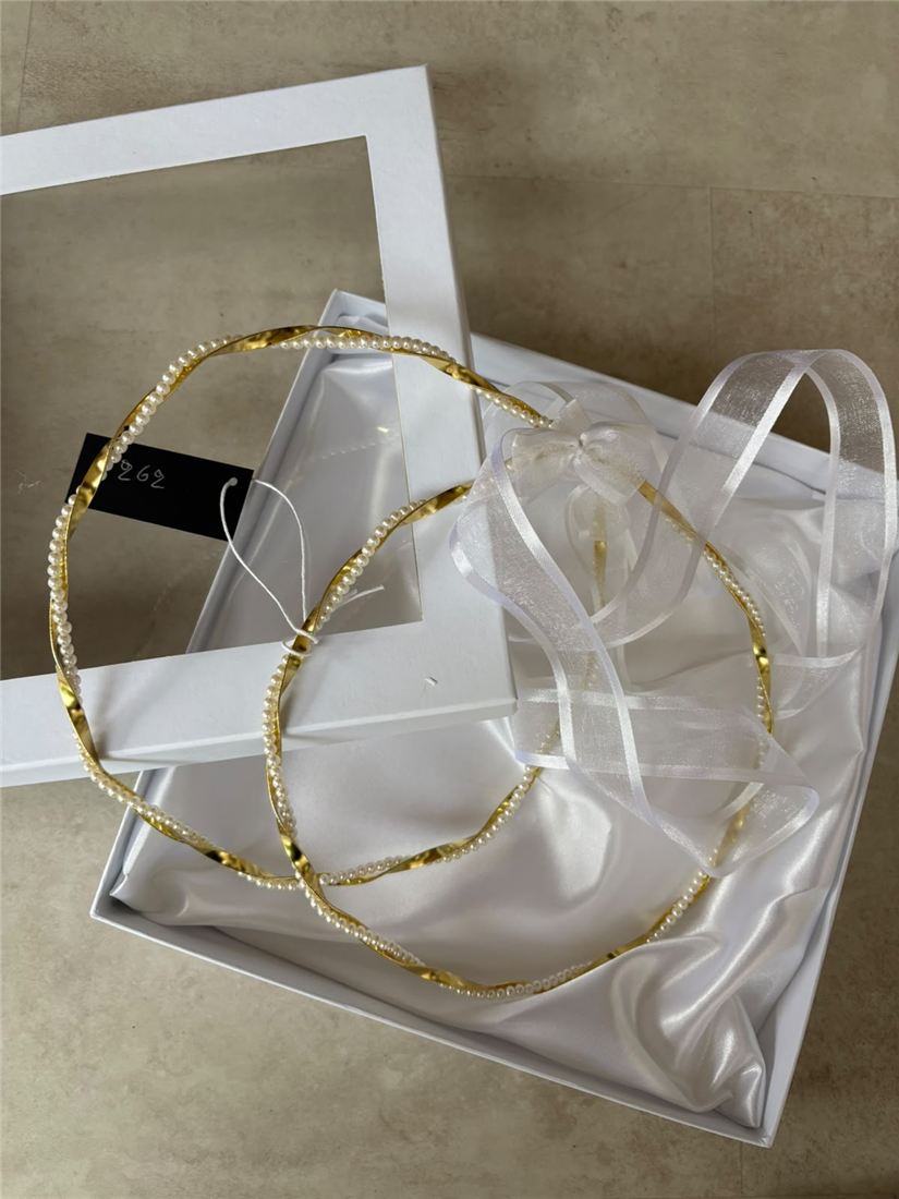 Stefana: Traukronen aus Gold mit feinem Perlenband in Geschenkbox